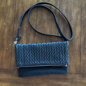 Stella and Dot Black Quilted Women’s crossbody Bag. New without tags
